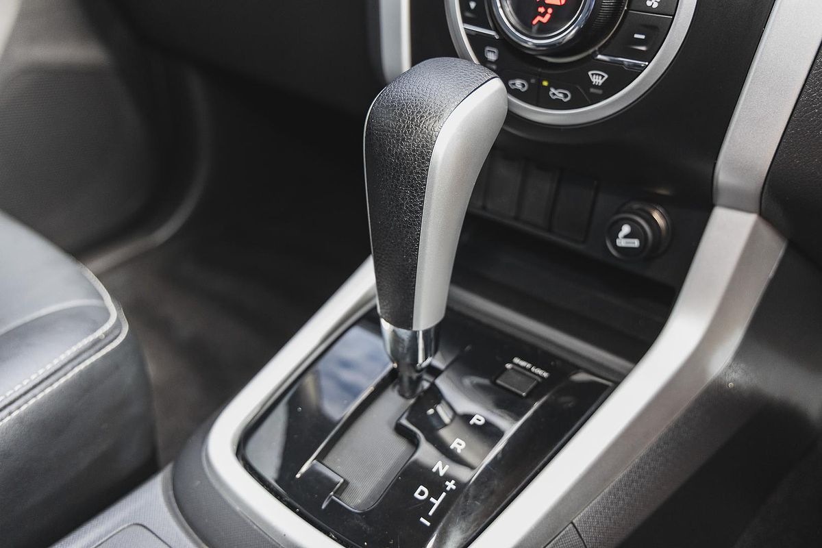 2017 Isuzu MU-X LS-T