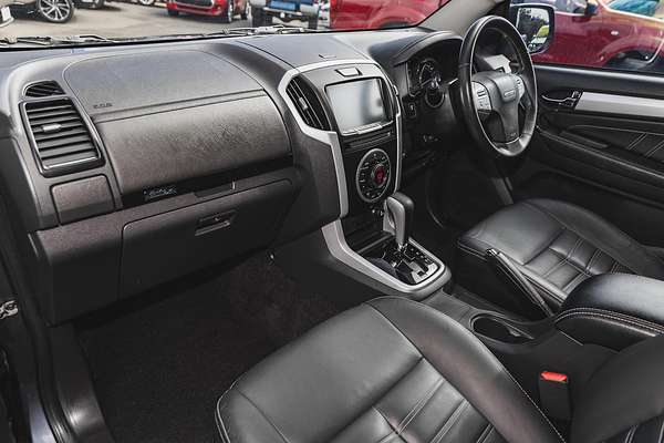 2017 Isuzu MU-X LS-T