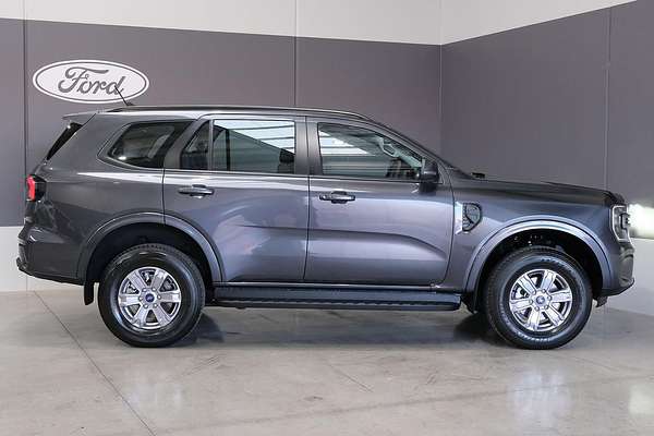 2024 Ford Everest Ambiente