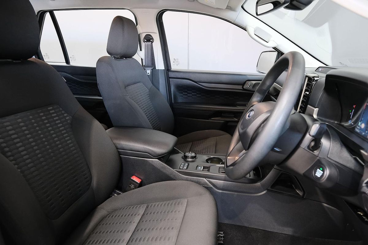 2024 Ford Everest Ambiente