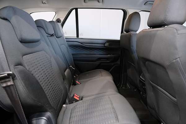 2024 Ford Everest Ambiente