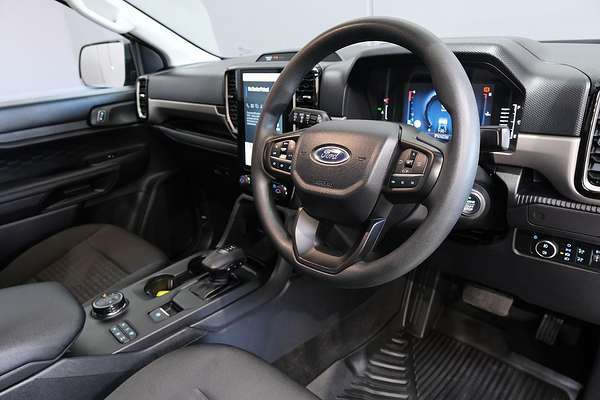 2024 Ford Everest Ambiente