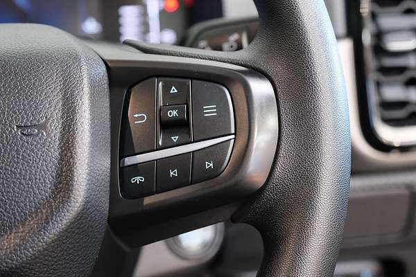 2024 Ford Everest Ambiente