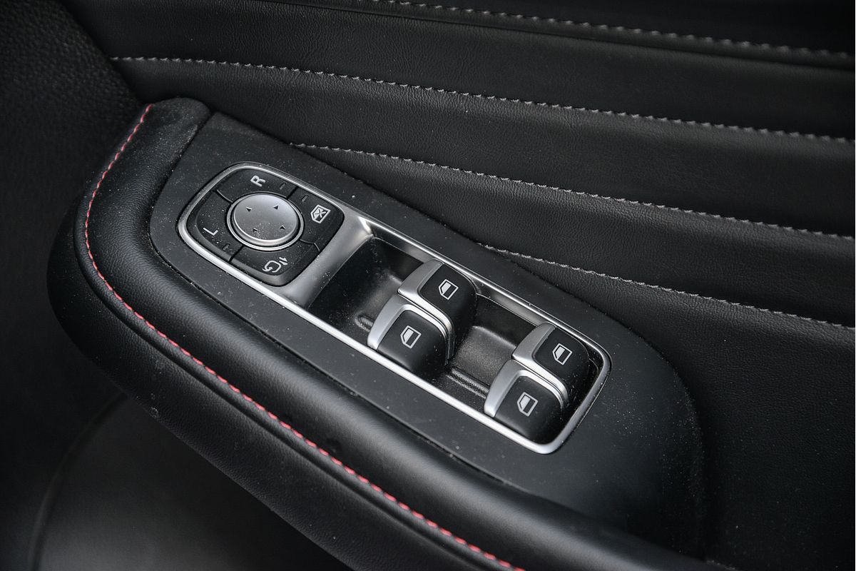 2022 MG HS Plus EV Essence SAS23
