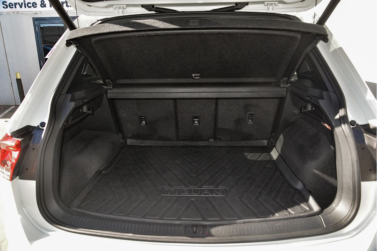 2018 Volkswagen Tiguan Wolfsburg Edition 5N
