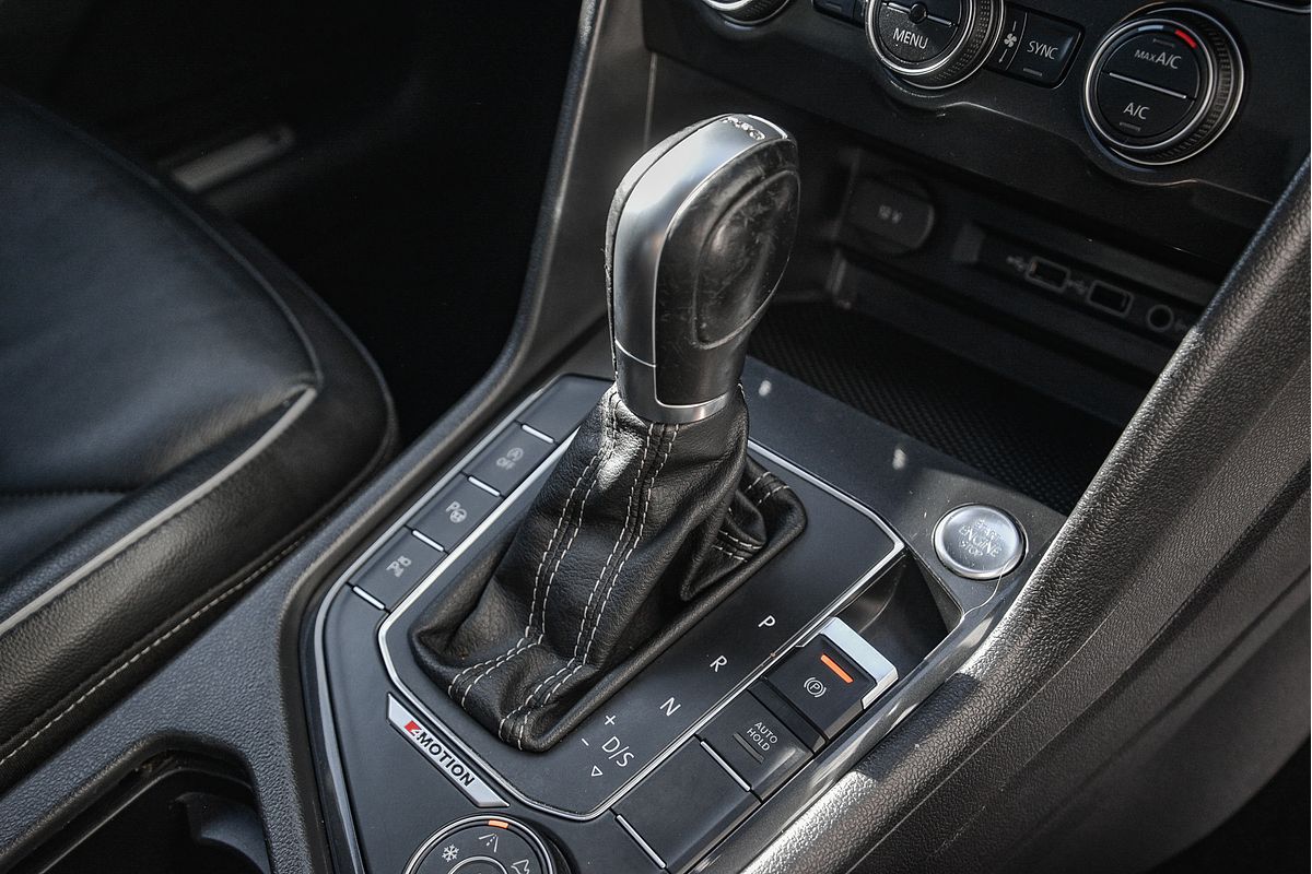 2018 Volkswagen Tiguan Wolfsburg Edition 5N