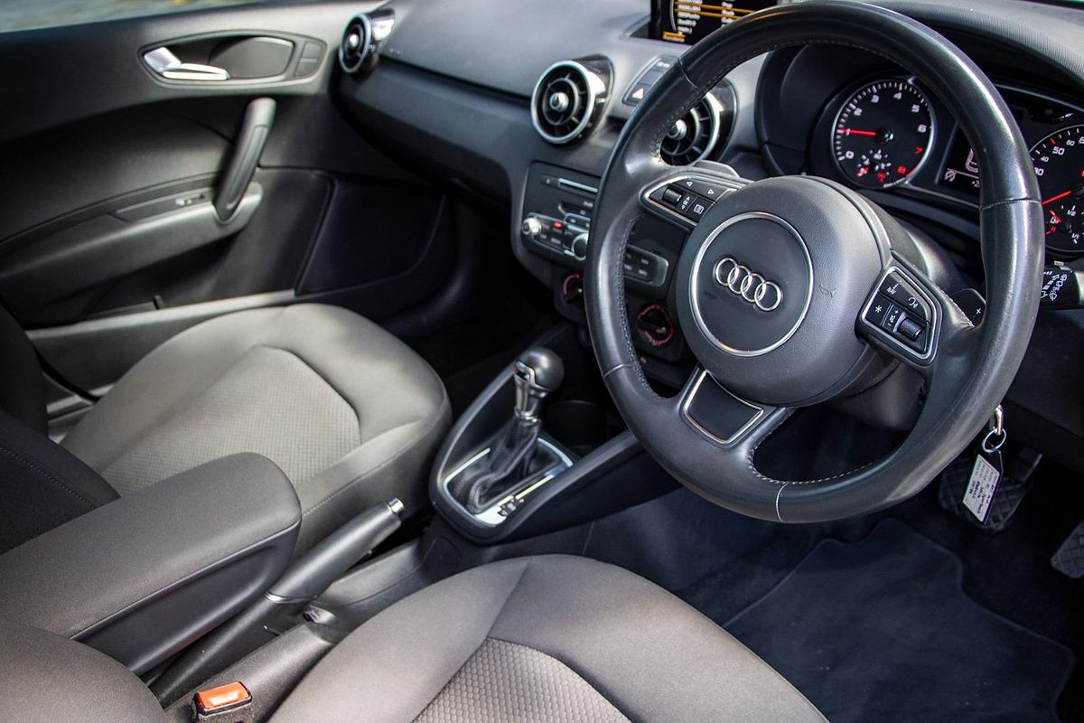 2017 Audi A1 8X