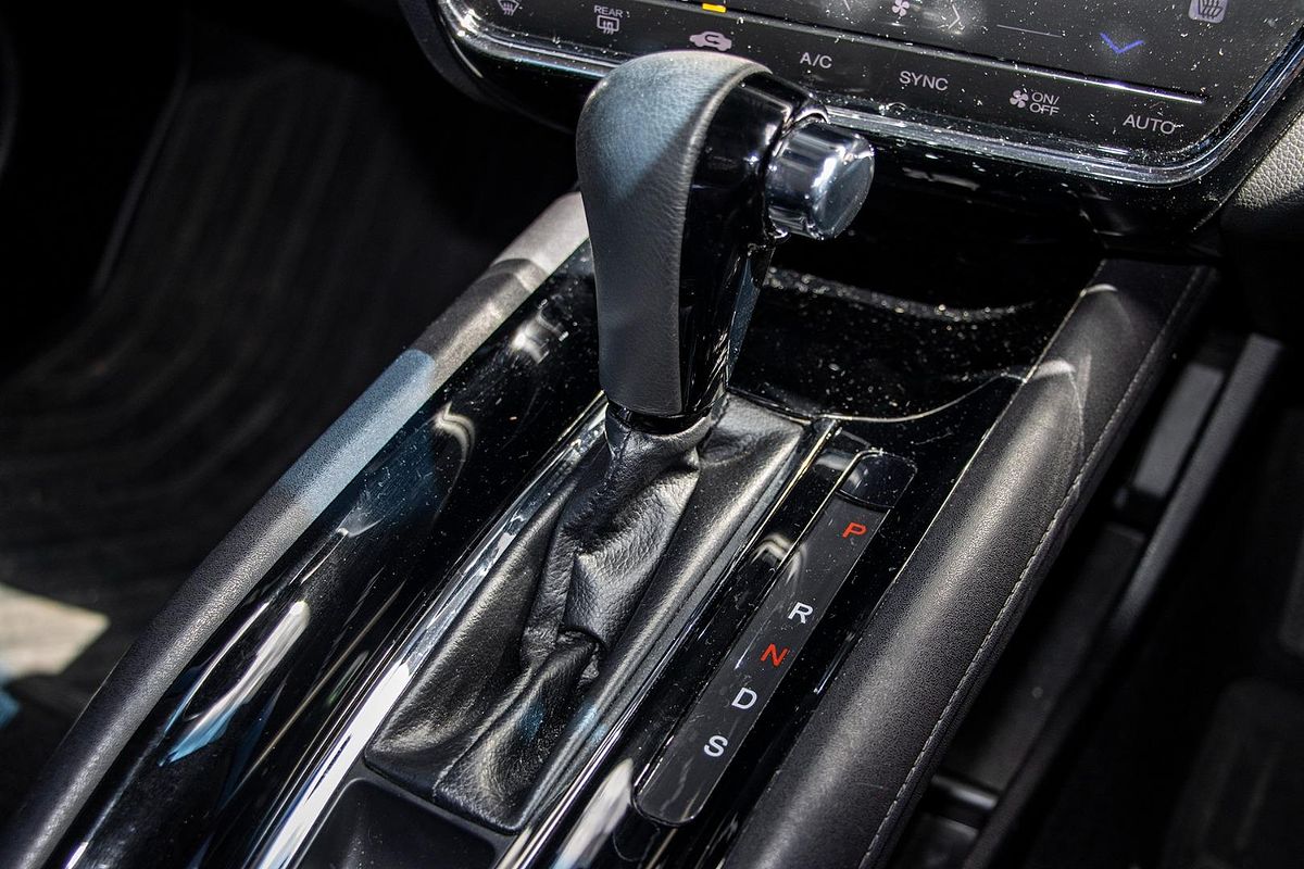 2016 Honda HR-V VTi-L
