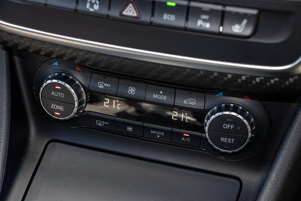 2014 Mercedes-Benz A-Class A250 Sport W176