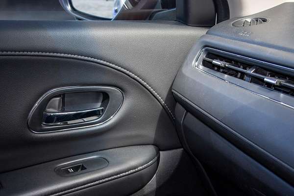 2016 Honda HR-V VTi-L