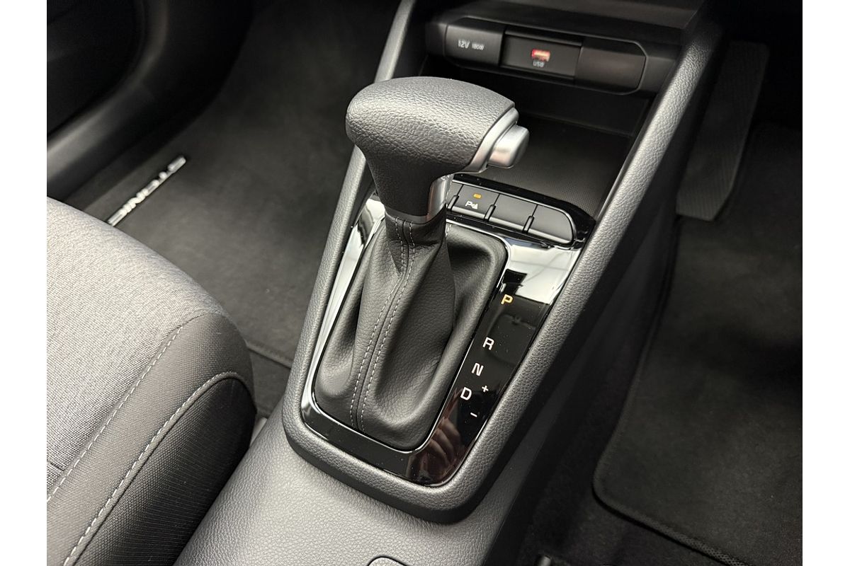 2024 Kia Stonic S YB