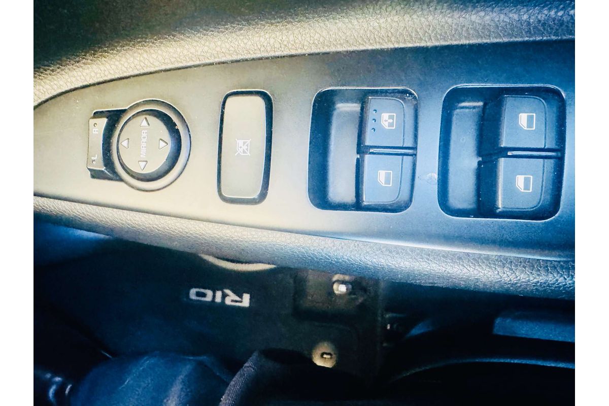 2018 Kia Rio S YB