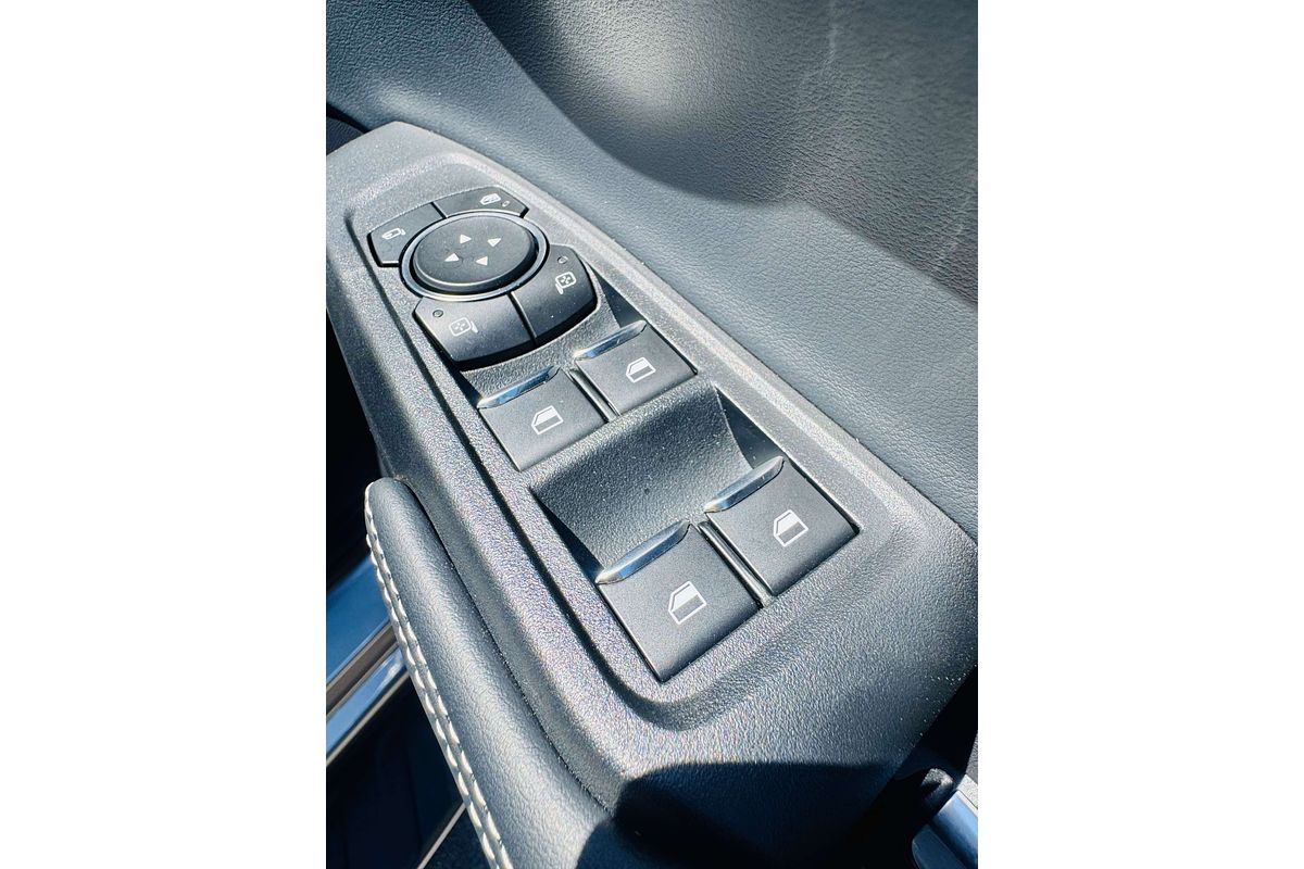 2024 Ford Everest Platinum  3.0L