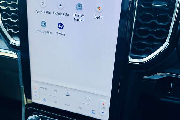 2024 Ford Everest Platinum