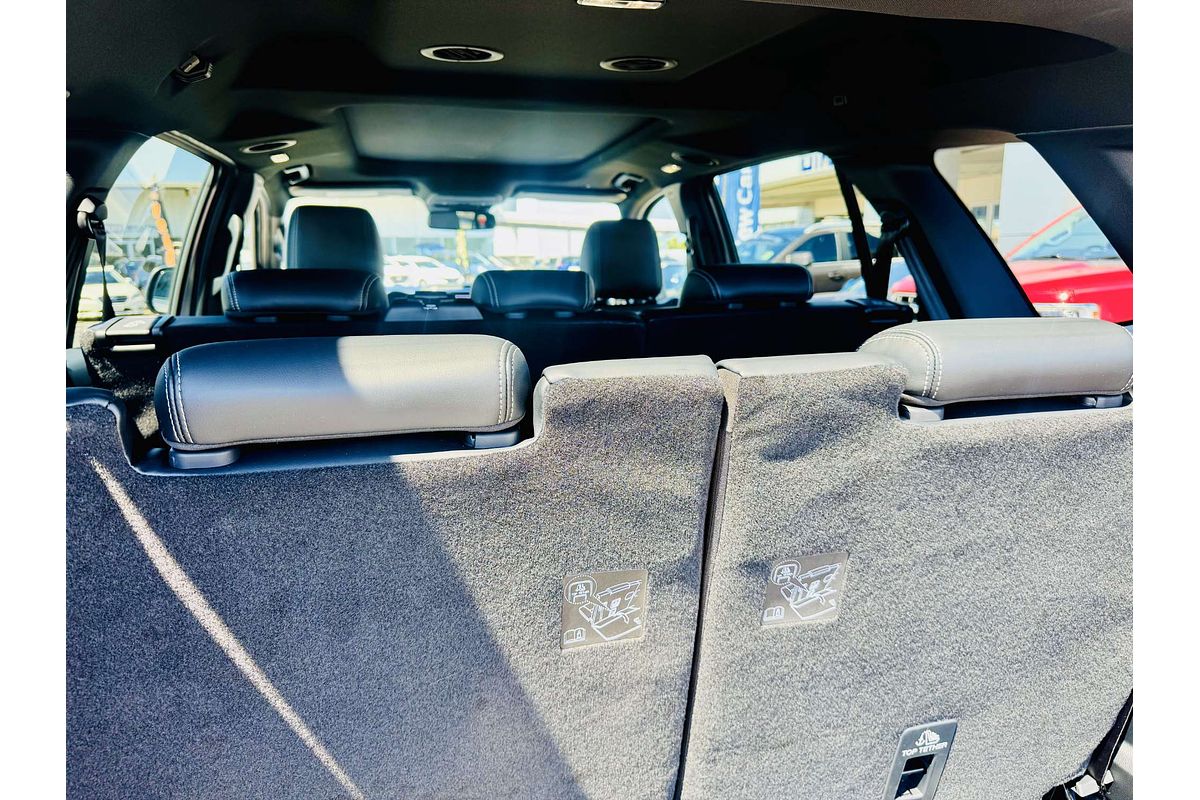 2024 Ford Everest Platinum  3.0L