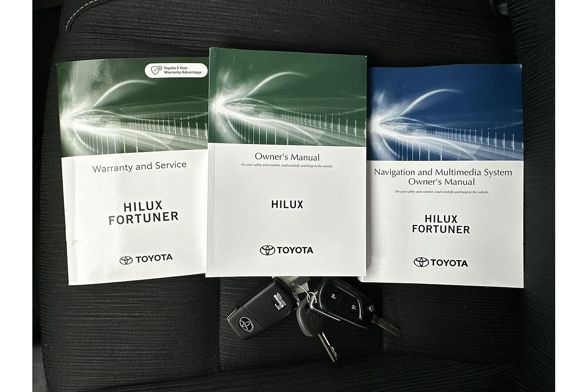 2023 Toyota Hilux SR GUN126R 4X4