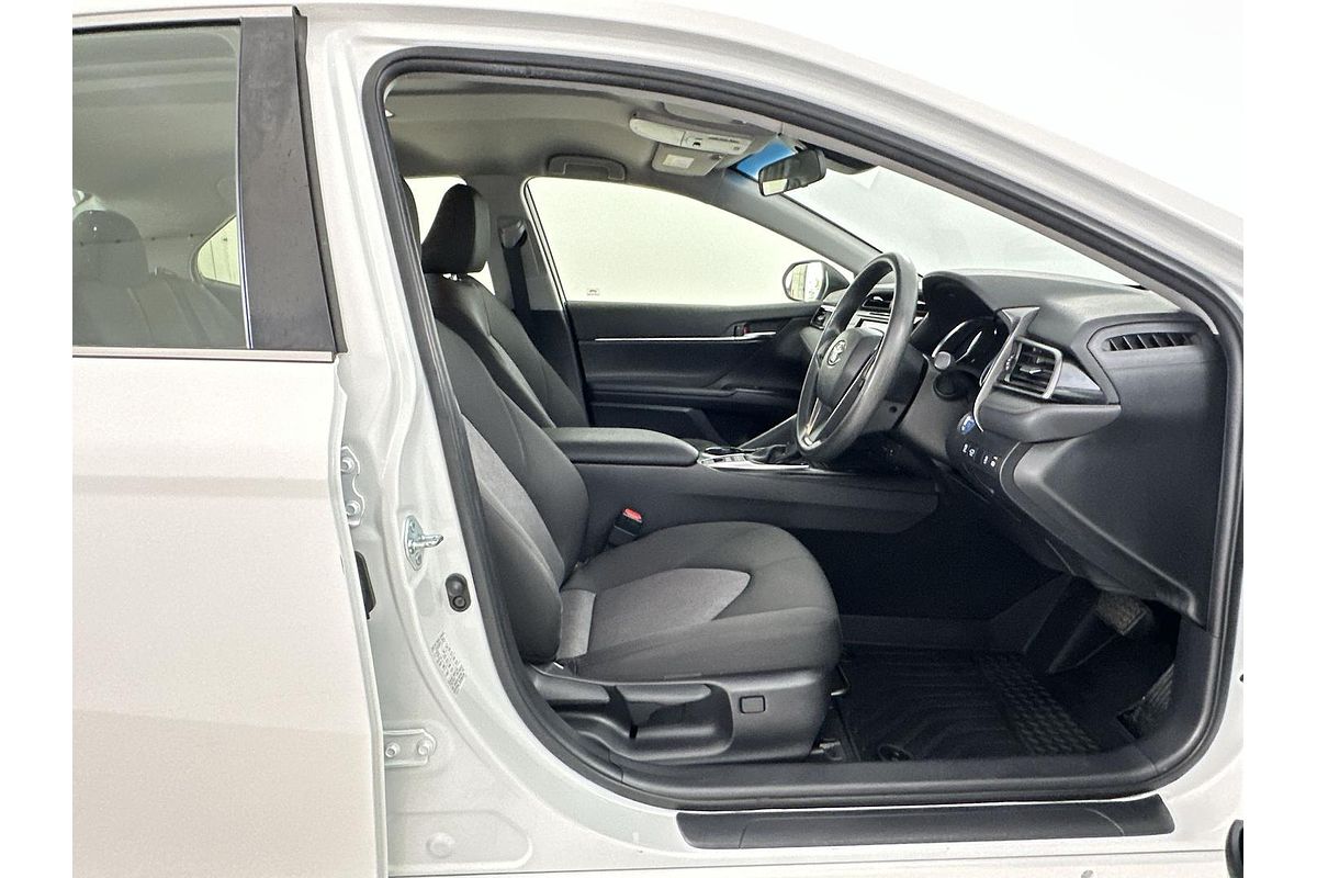 2020 Toyota Camry Ascent AXVH70R