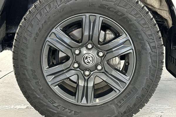 2023 Toyota Hilux SR GUN126R 4X4