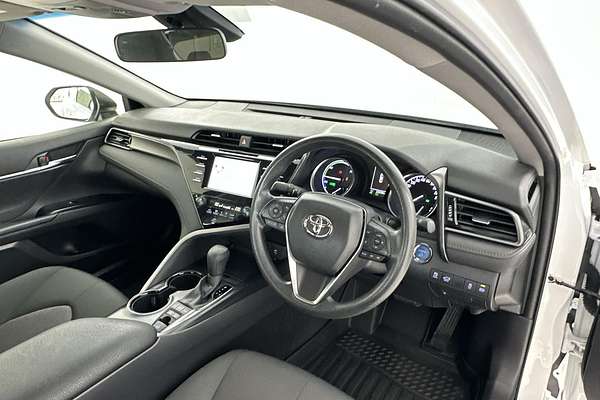 2020 Toyota Camry Ascent AXVH70R