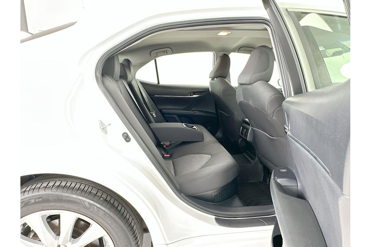 2020 Toyota Camry Ascent AXVH70R