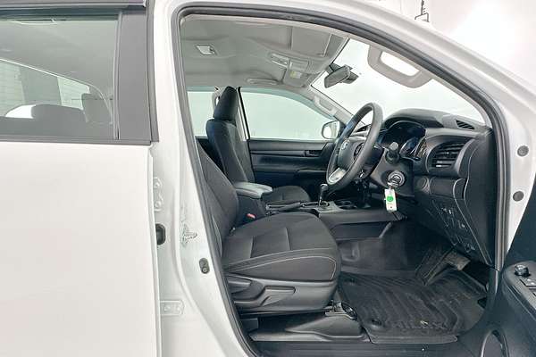 2023 Toyota Hilux SR GUN126R 4X4