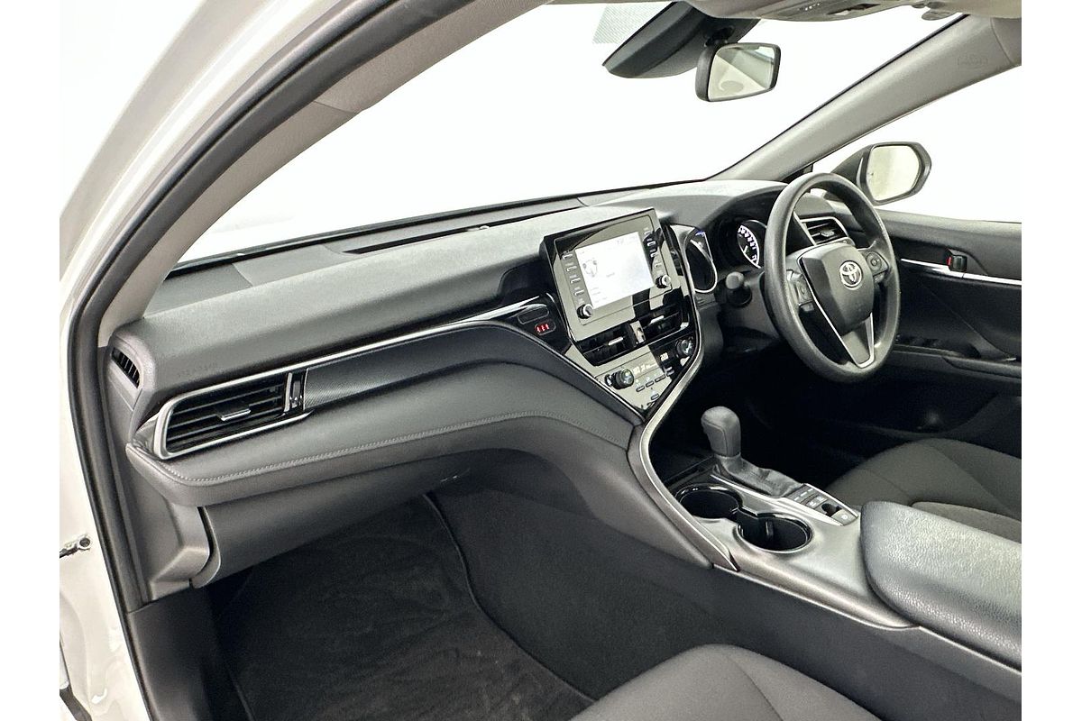 2024 Toyota Camry Ascent AXVH70R