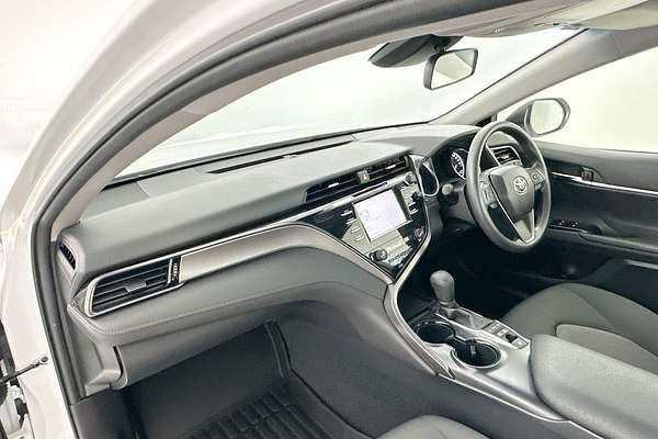 2020 Toyota Camry Ascent AXVH70R