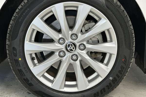 2019 Toyota Camry Ascent AXVH71R