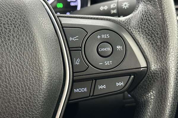 2020 Toyota Camry Ascent AXVH70R
