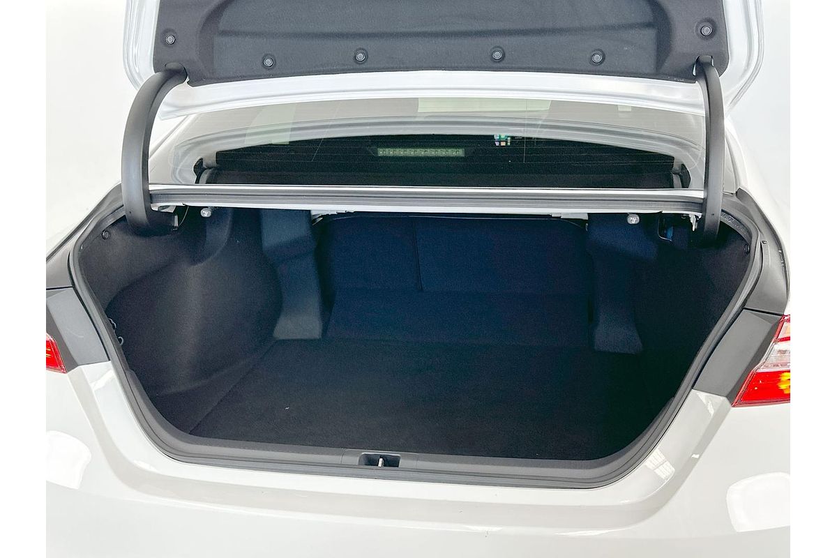 2019 Toyota Camry Ascent AXVH71R