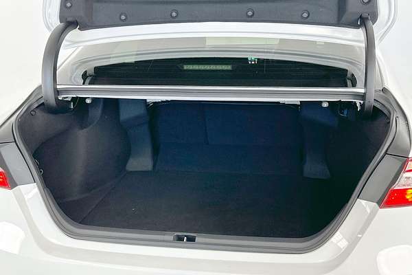 2019 Toyota Camry Ascent AXVH71R