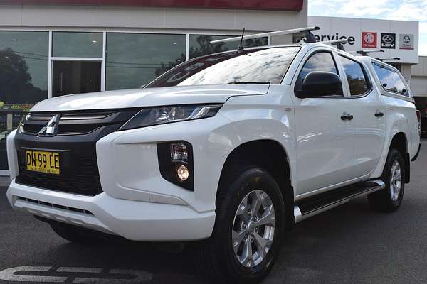 2019 Mitsubishi Triton GLX ADAS MR 4X4