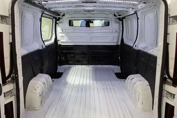 2017 Renault Trafic 103KW X82 SWB