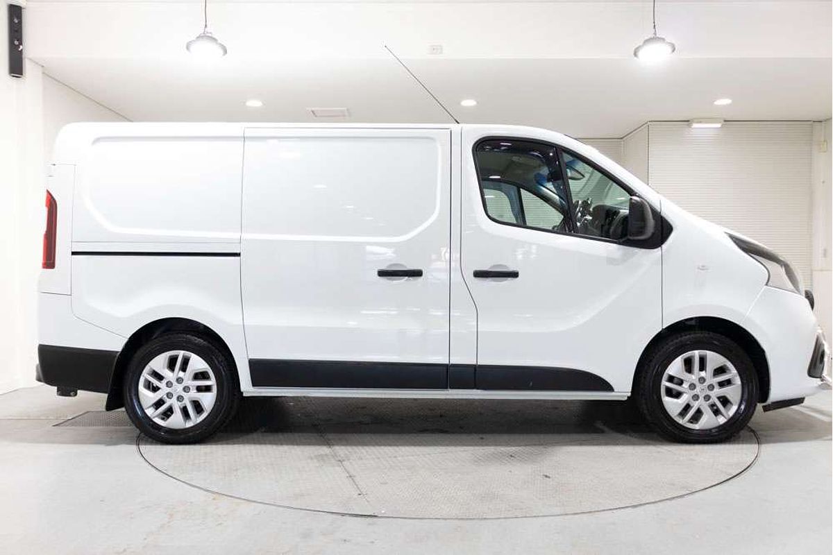 2017 Renault Trafic 103KW X82 SWB
