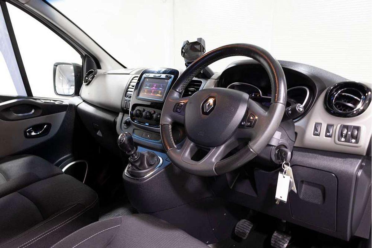 2017 Renault Trafic 103KW X82 SWB