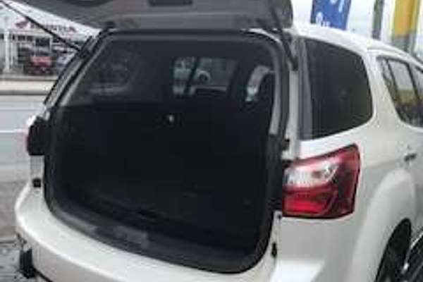2015 Isuzu MU-X LS-U