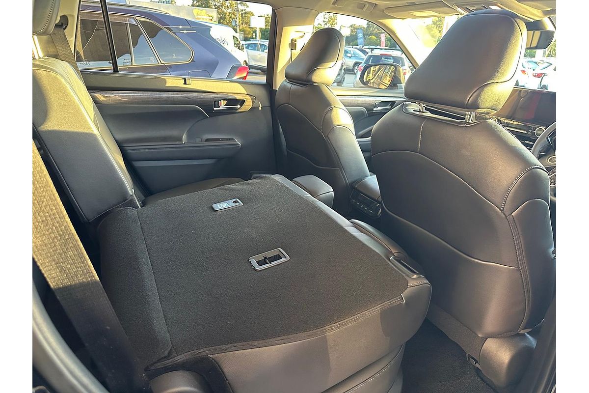2024 Toyota Kluger Grande AXUH78R