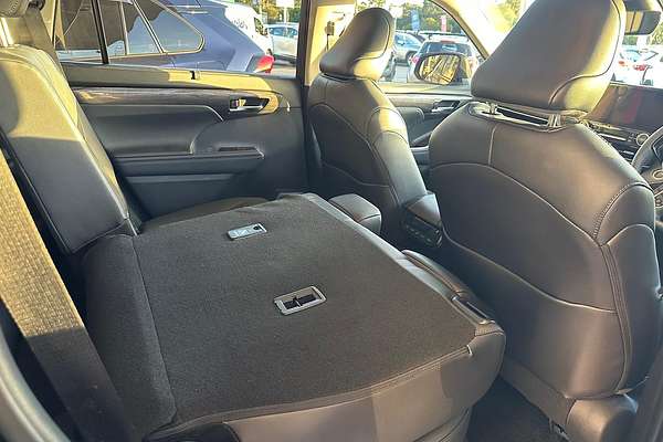 2024 Toyota Kluger Grande AXUH78R