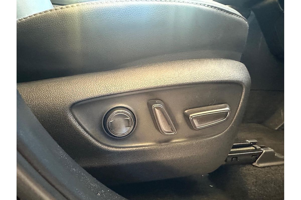 2024 Toyota Kluger Grande AXUH78R