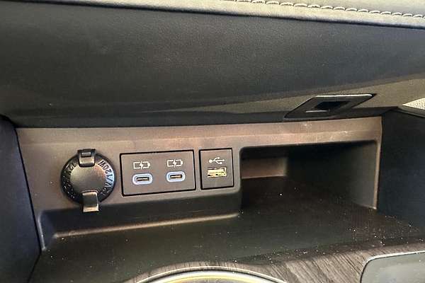 2024 Toyota Kluger Grande AXUH78R