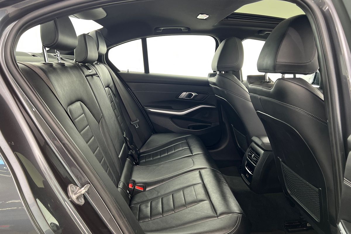 2022 BMW 3 Series 330i M Sport G20