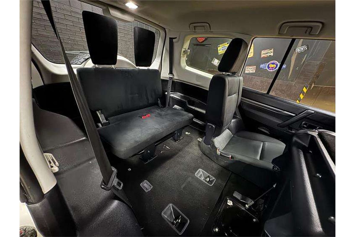 2010 Mitsubishi Pajero GLX NT