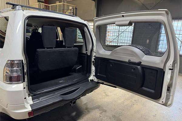 2010 Mitsubishi Pajero GLX NT