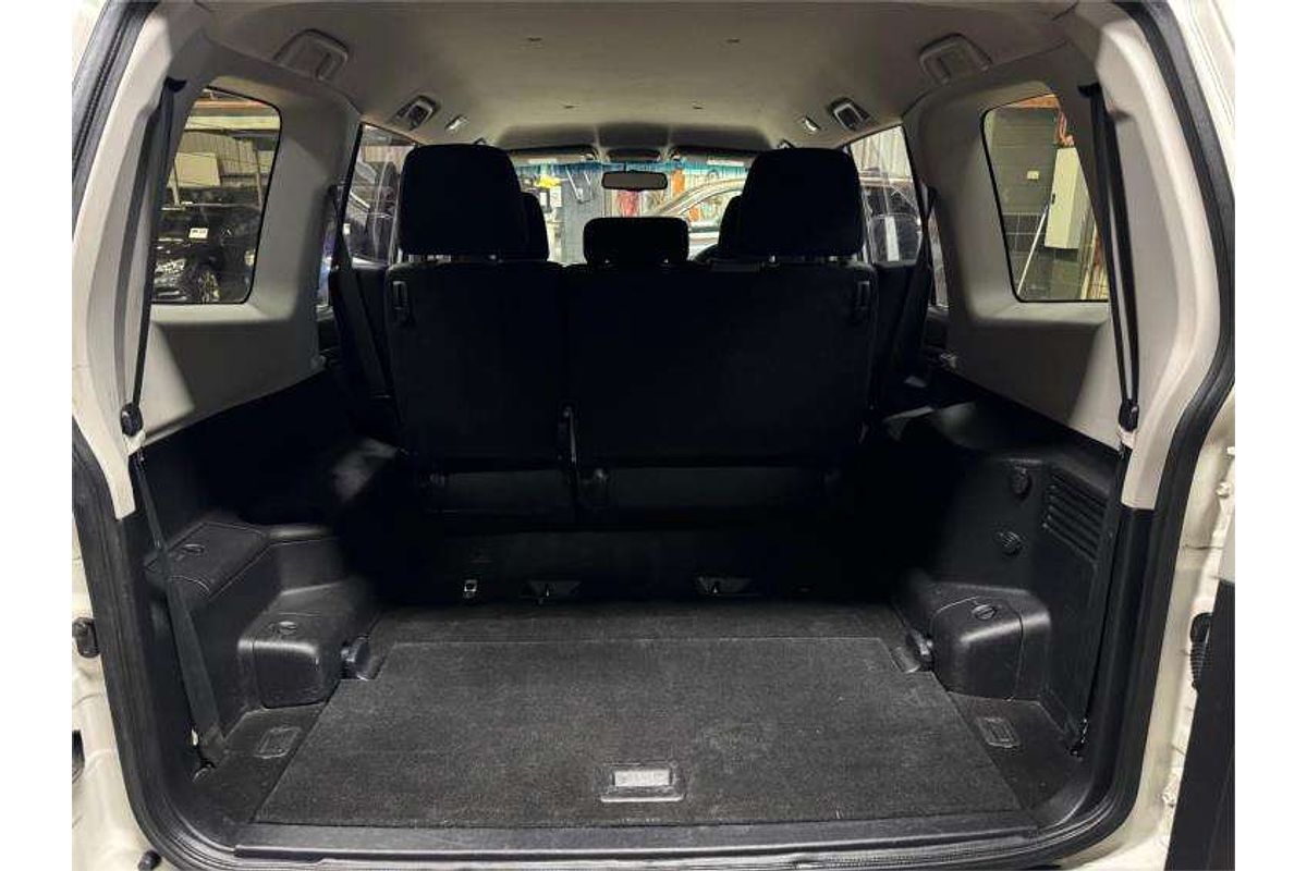 2010 Mitsubishi Pajero GLX NT