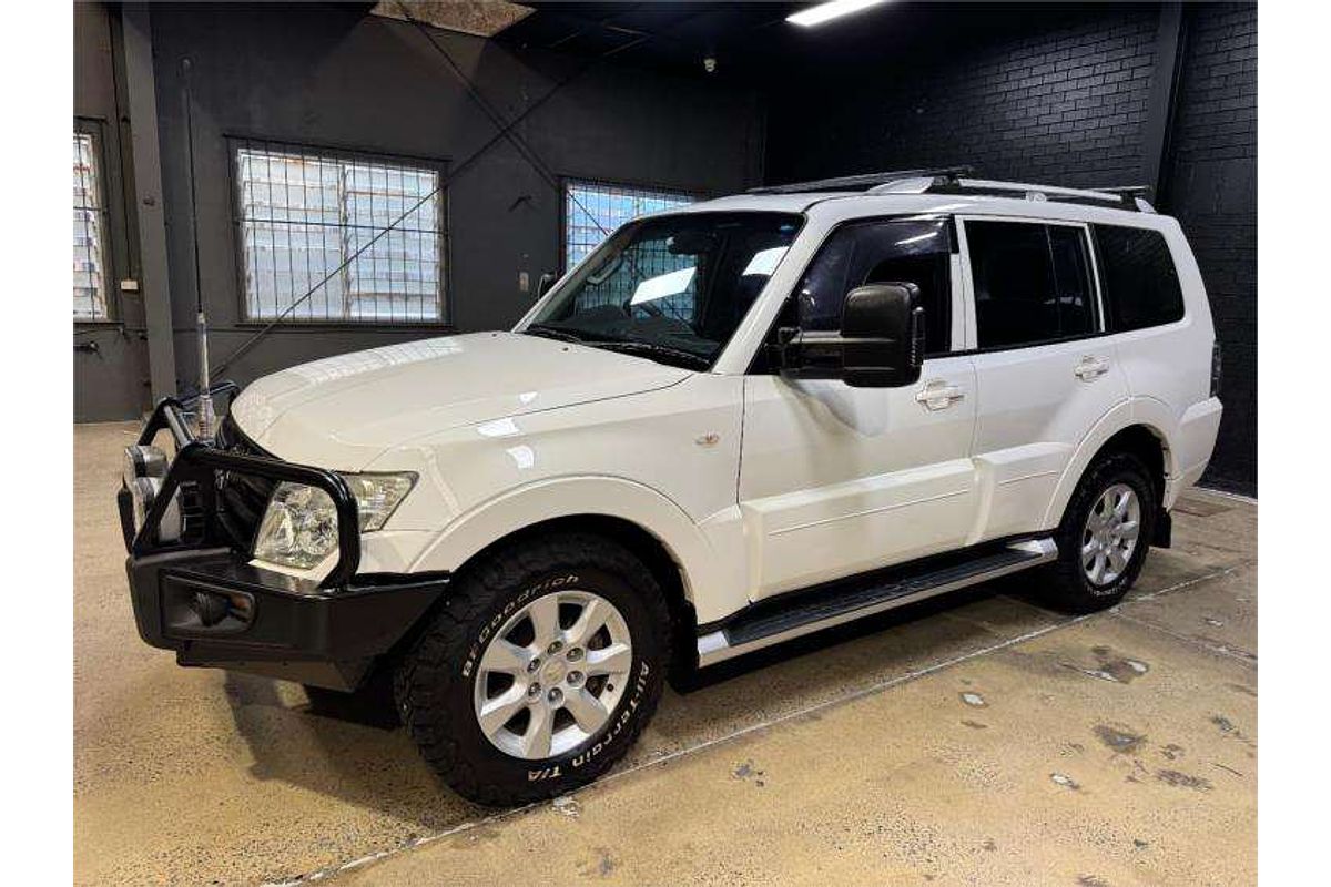 2010 Mitsubishi Pajero GLX NT