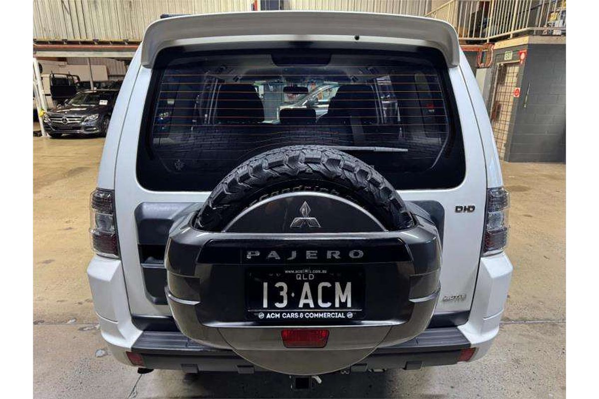 2010 Mitsubishi Pajero GLX NT