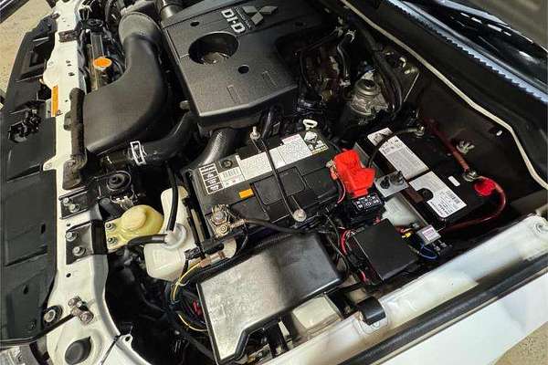 2010 Mitsubishi Pajero GLX NT