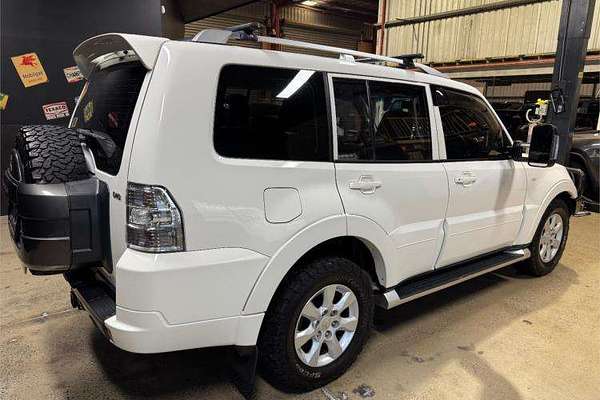 2010 Mitsubishi Pajero GLX NT