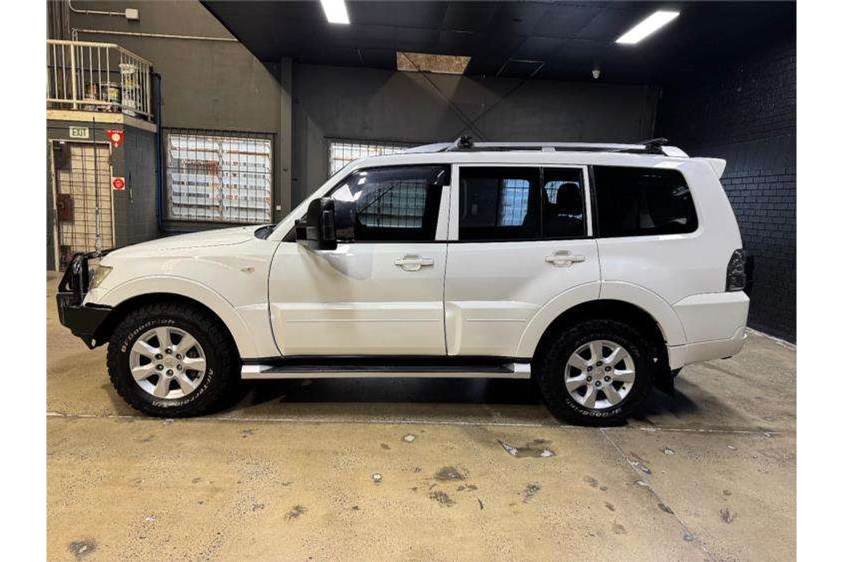 2010 Mitsubishi Pajero GLX NT
