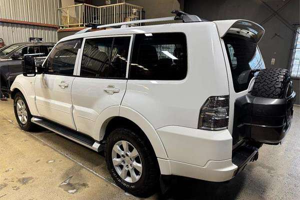 2010 Mitsubishi Pajero GLX NT